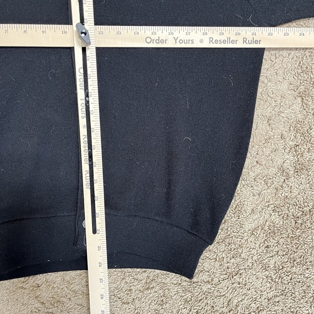 Vintage Izod Sweater Cardigan Mens Medium Black Acrylic Ivy Collegiate Academia - Picture 5 of 5